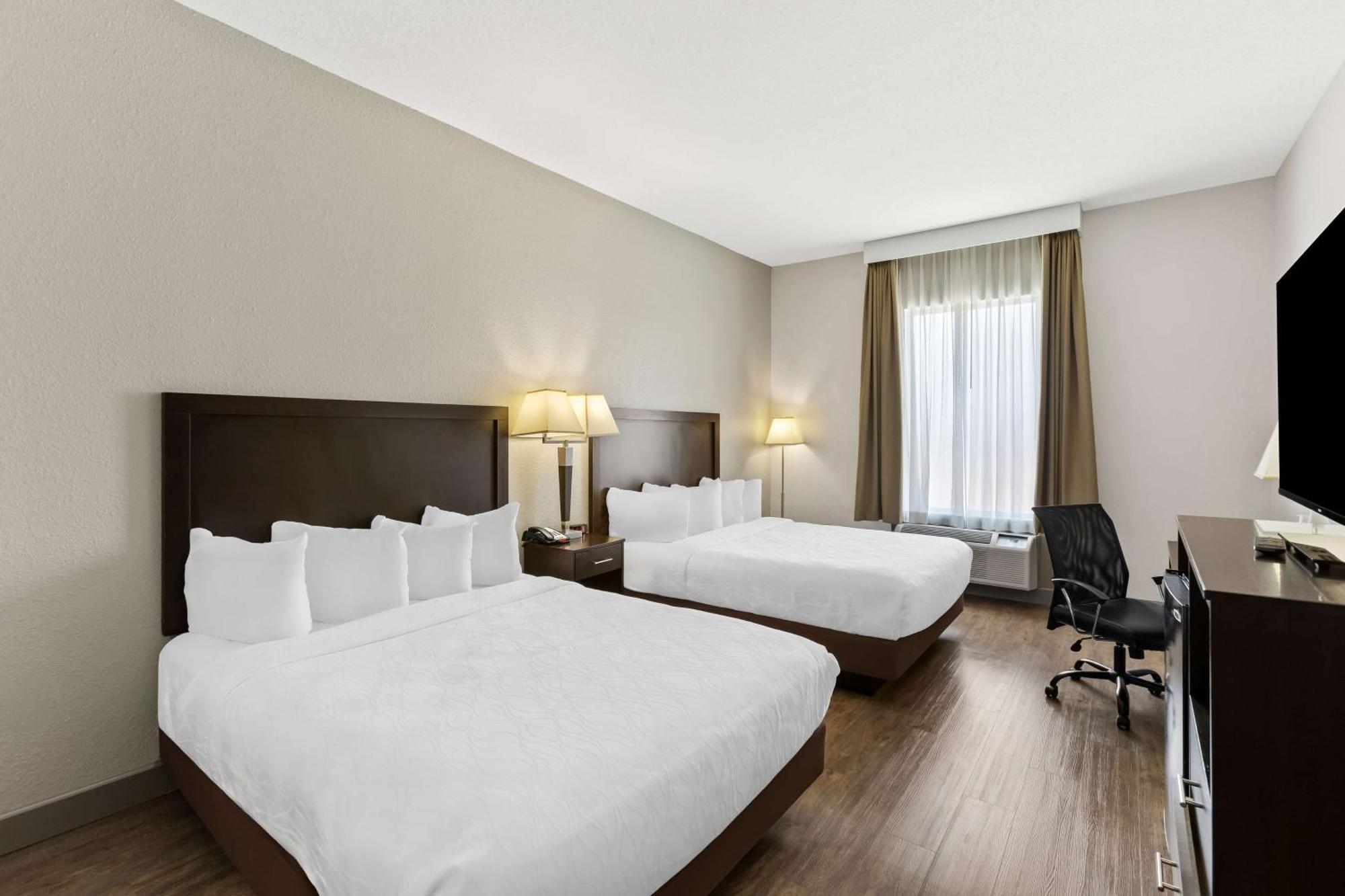 Sonesta Essential Лапорт Экстерьер фото
