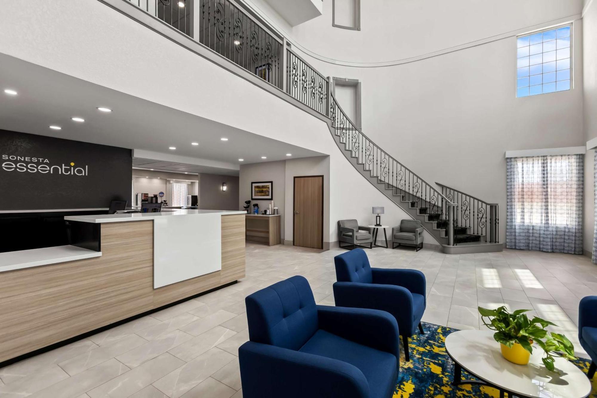 Sonesta Essential Лапорт Экстерьер фото
