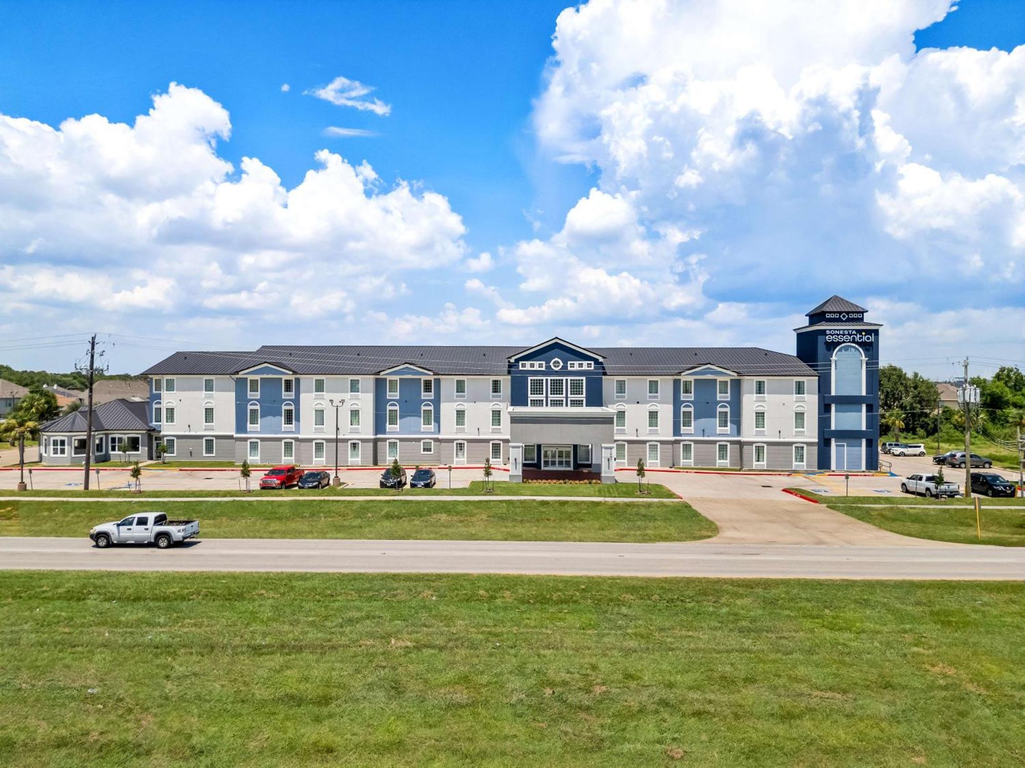 Sonesta Essential Лапорт Экстерьер фото